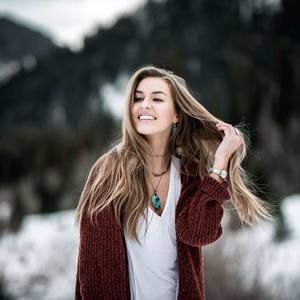 Meet your Posher, Casey